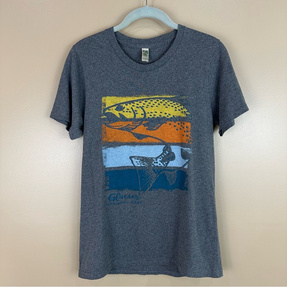 Glacier National Park Graphic Fish Print Gray T-Shirt Small Travel Vacation